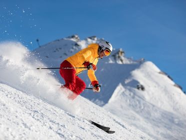 How to Train for Safe Skiing? | UPMC Italy