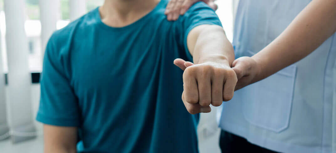 Minimally Invasive Shoulder Surgery: What You Need to Know | UPMC Italy